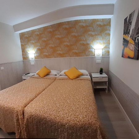 Hostal Verdemar ヒホン エクステリア 写真