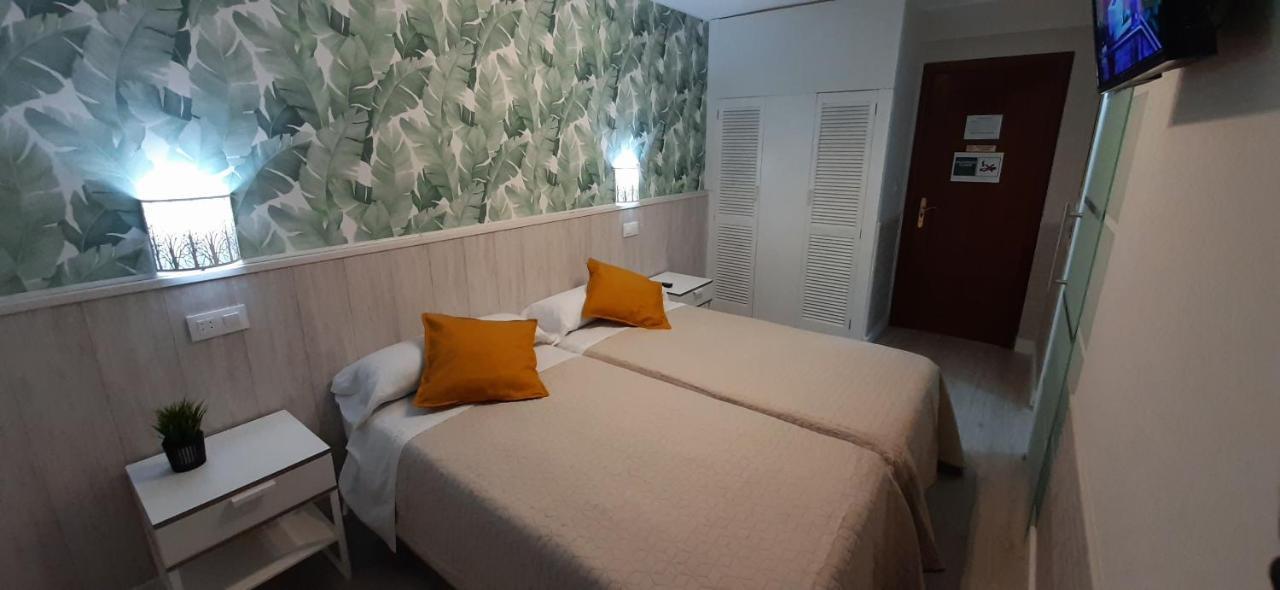 Hostal Verdemar ヒホン エクステリア 写真