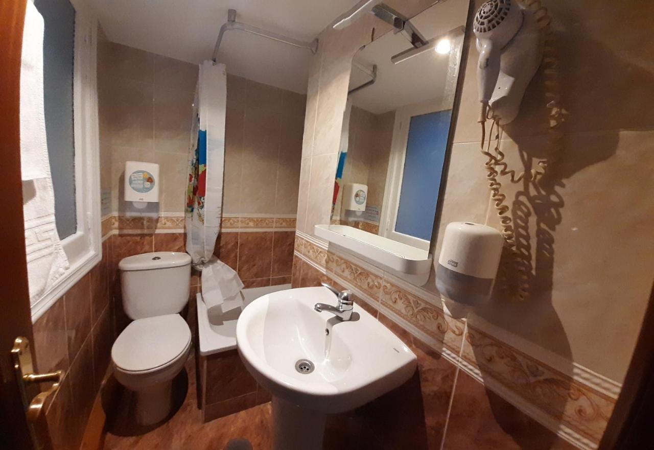 Hostal Verdemar ヒホン エクステリア 写真