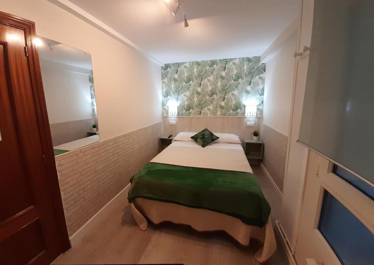 Hostal Verdemar ヒホン エクステリア 写真