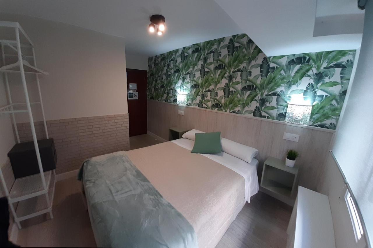 Hostal Verdemar ヒホン エクステリア 写真